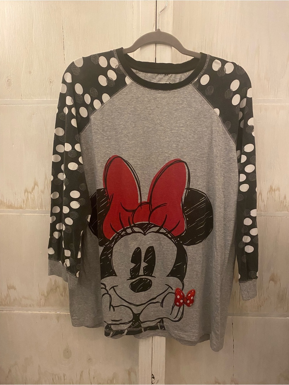 Disney Minnie Mouse Women’s Gray Top Black Polka-Dot Sleeves and Red Bow Large